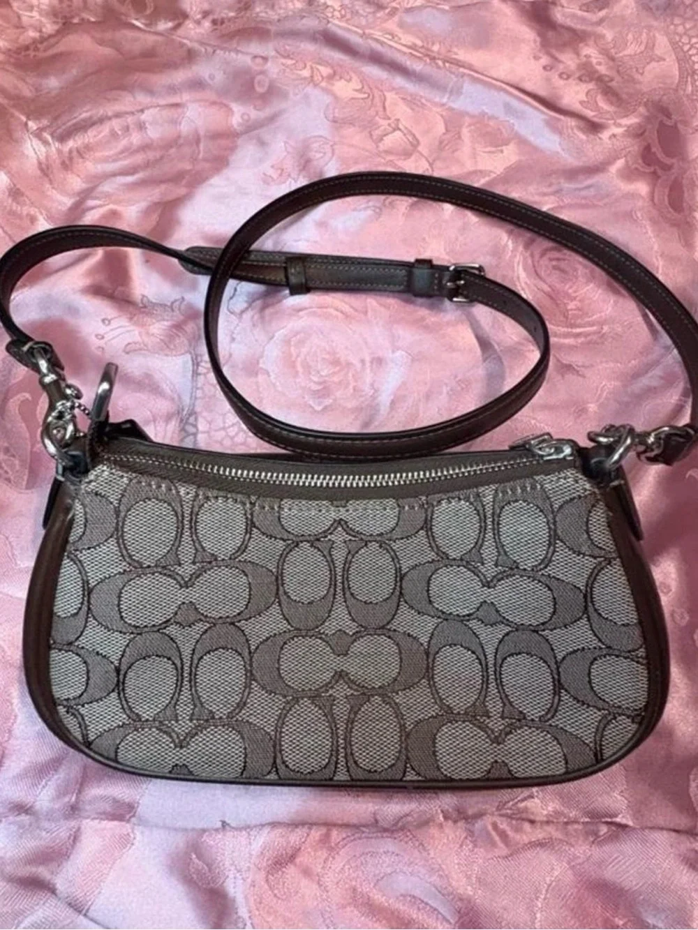 Coach compact shoulder